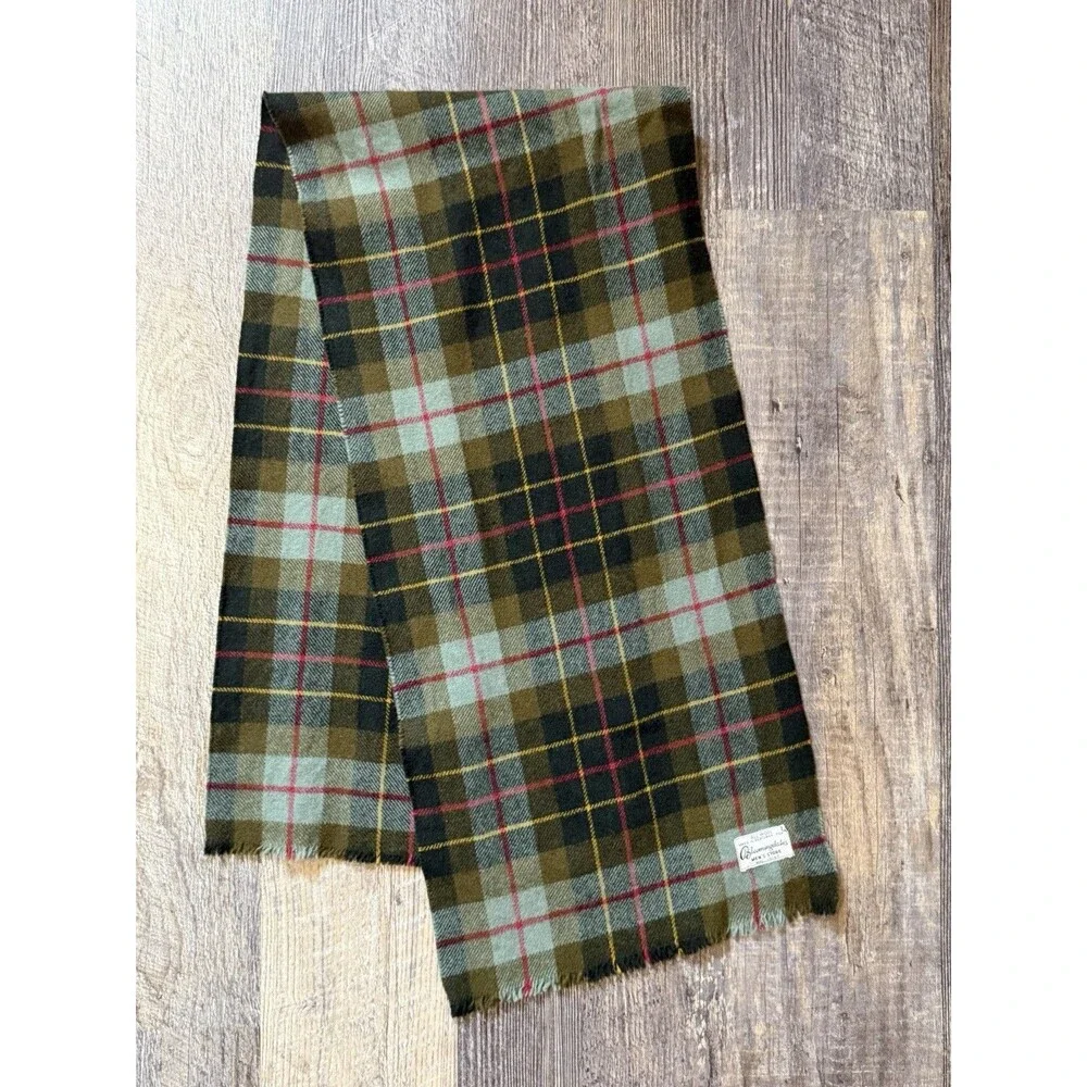 Vintage Bloomingdale’s Scotland 100% Wool Plaid Tartan Scarf Green Red Fringed